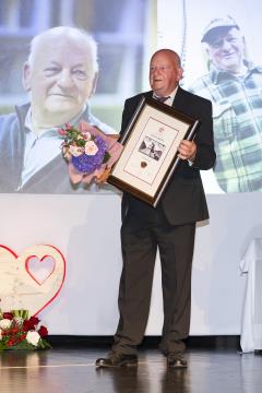 1 kdo je Franc Kralj